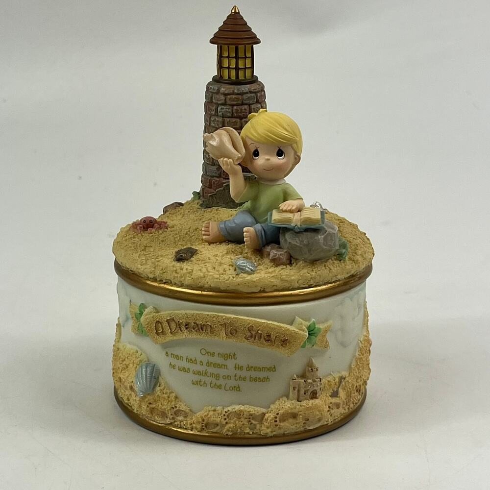 2001 Precious Moments A Dream To Share Music Box Lighthouse Lighted Tested
